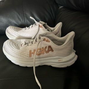 Hoka Mach 5